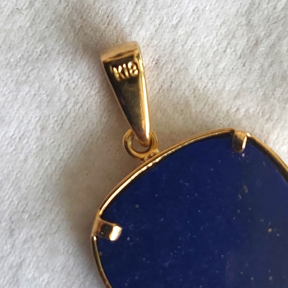 Lapis Lazuli Pendant in solid 18K yellow gold setting - Picture 6 of 9